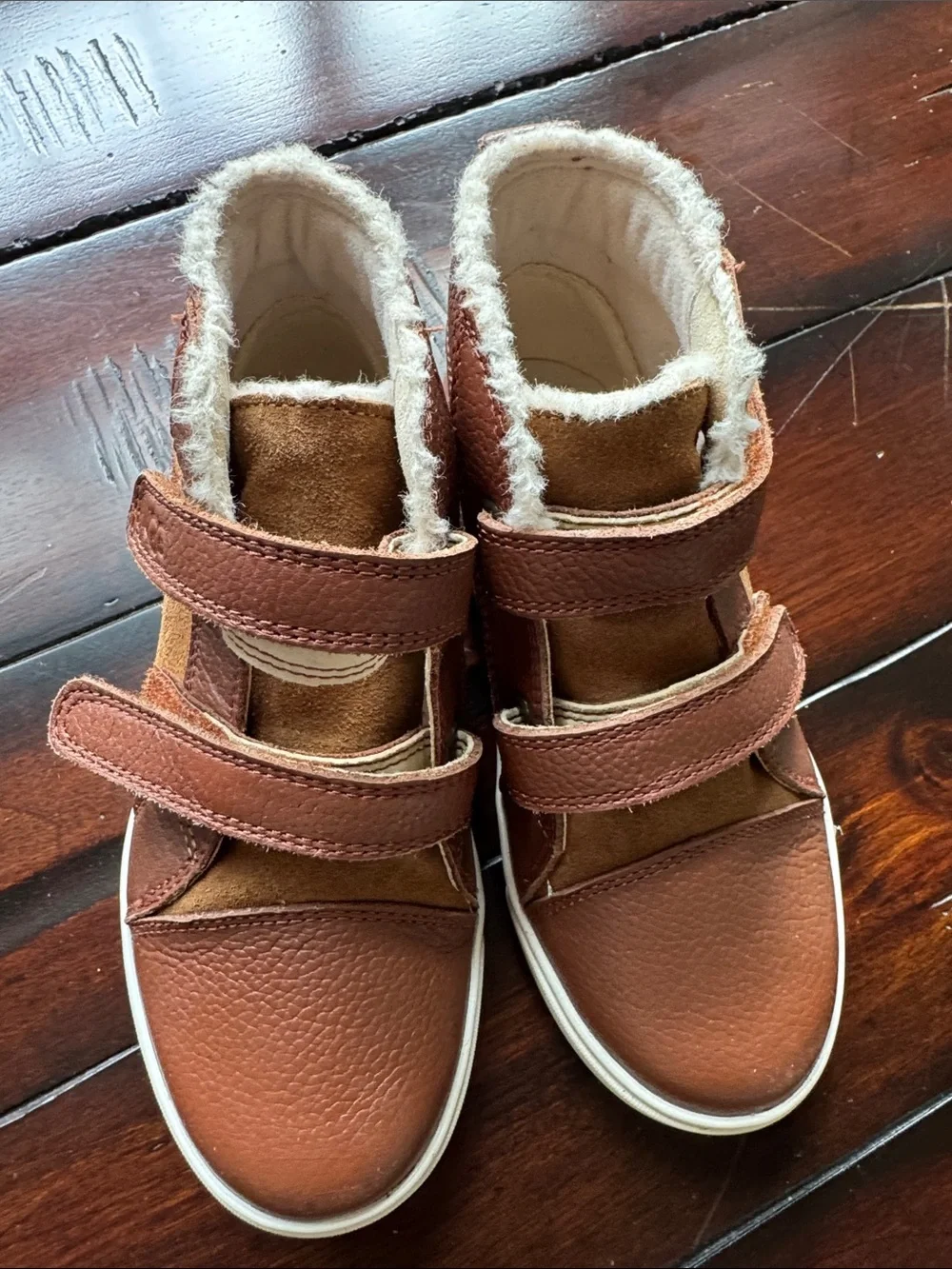 UGG Kids Brown Leather & Suede Hook-and-Loop Boots